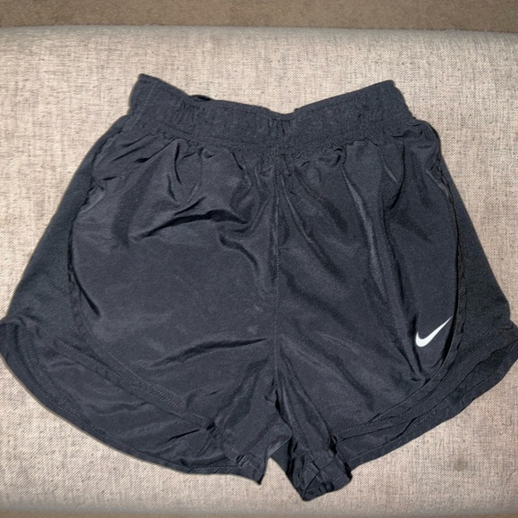 Nike Athletic Shorts - Picture 4 of 5